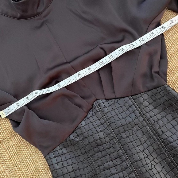 ASOS Faux Crocodile Dress Size 2 NWT - Picture 6 of 13